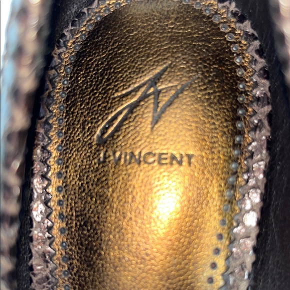 ChicLeather Women's Heels used good condition - Picture 3 of 16